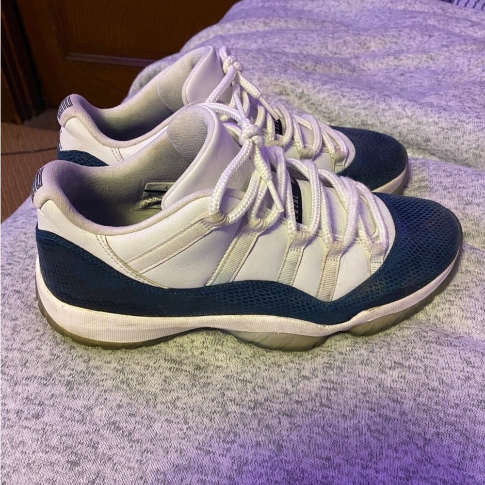 Air Jordan Retro 11 Low Navy Snakeskin